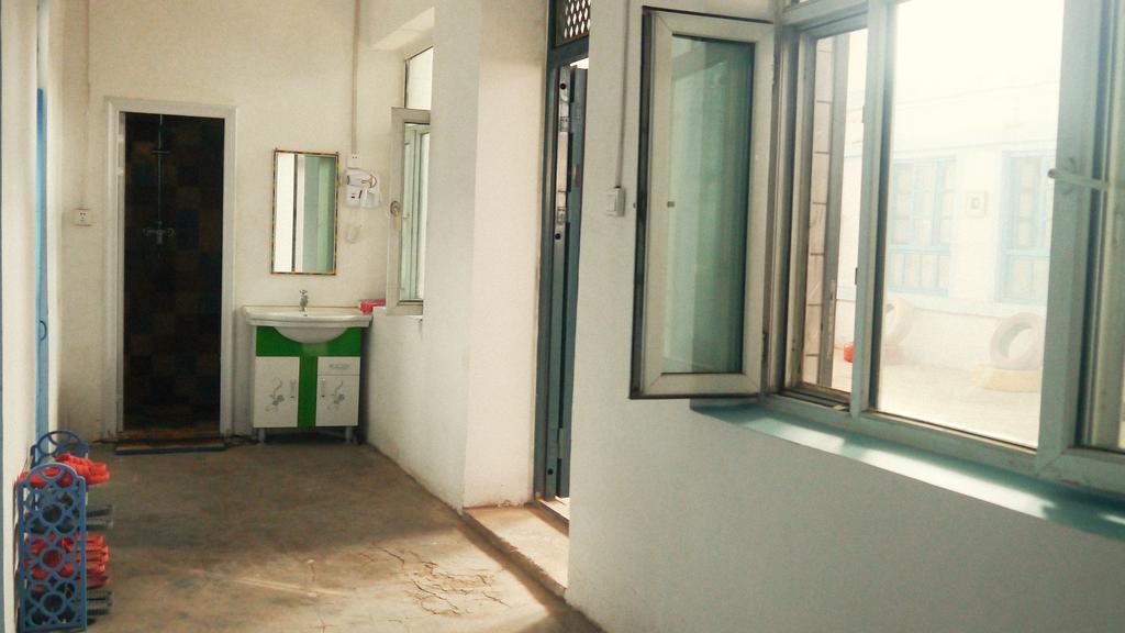 Dap Youth Hostel Turpan Extérieur photo